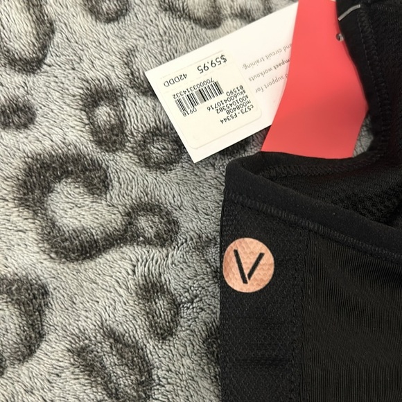 LIVI Active Sports Bra - Picture 5 of 8